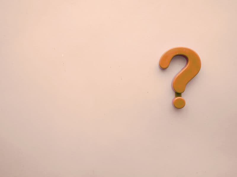 Question mark representing questions to ask to identify if you've experienced abuse.